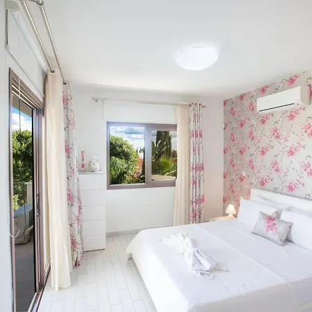 Haus In Ayia Napa Mit Privatem Pool Protaras